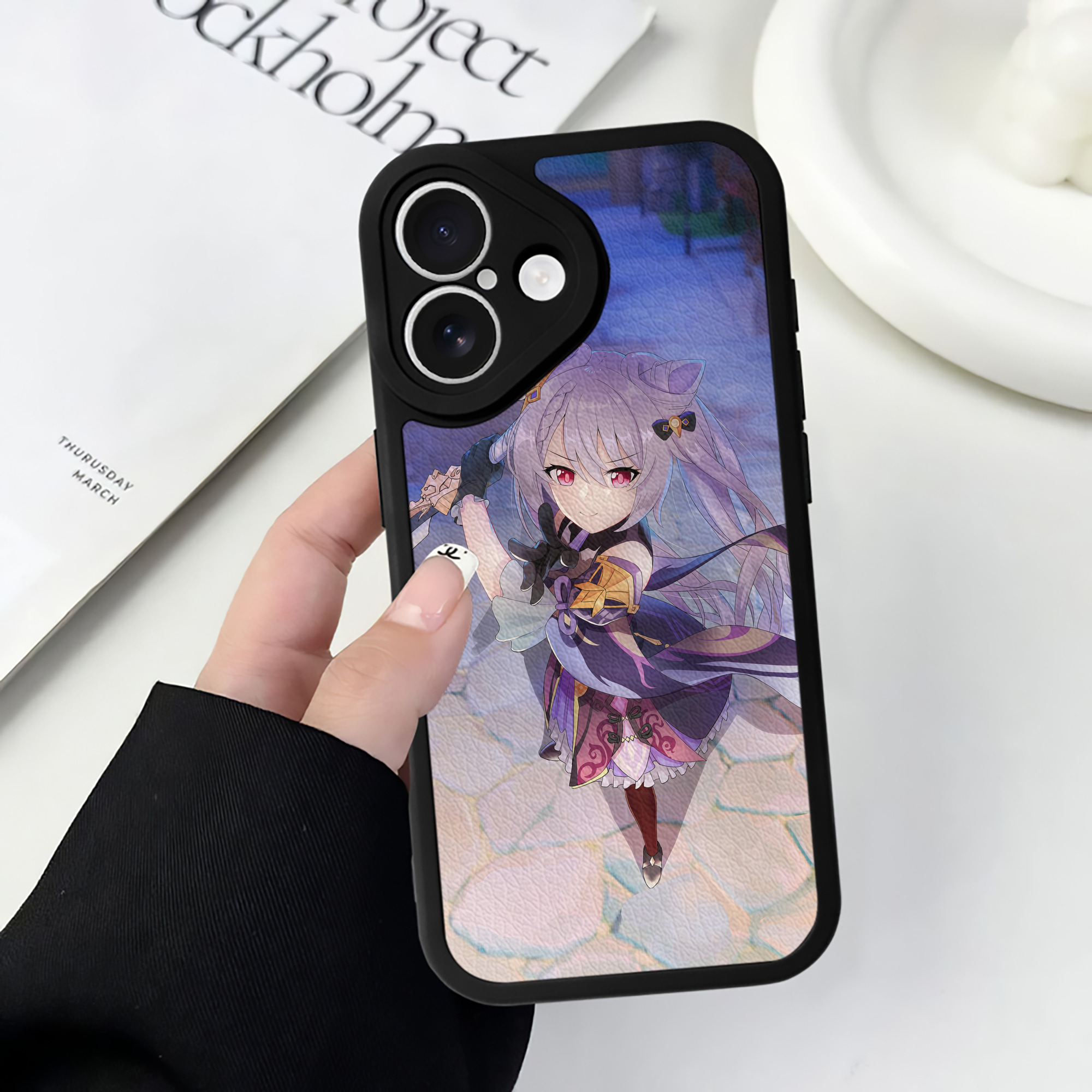 げんし神 genshin 【iPhone 16シリーズ対応】シリコンスマホケース（レザー調） 材質：シリコン